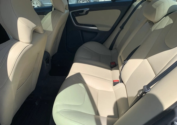 Volvo S60 cena 78900 przebieg: 66710, rok produkcji 2017 z Lubsko małe 277